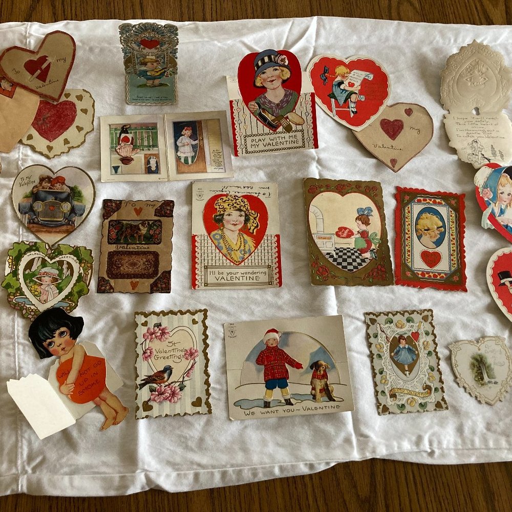 19 VINTAGE VALENTINES 1940-50'S
